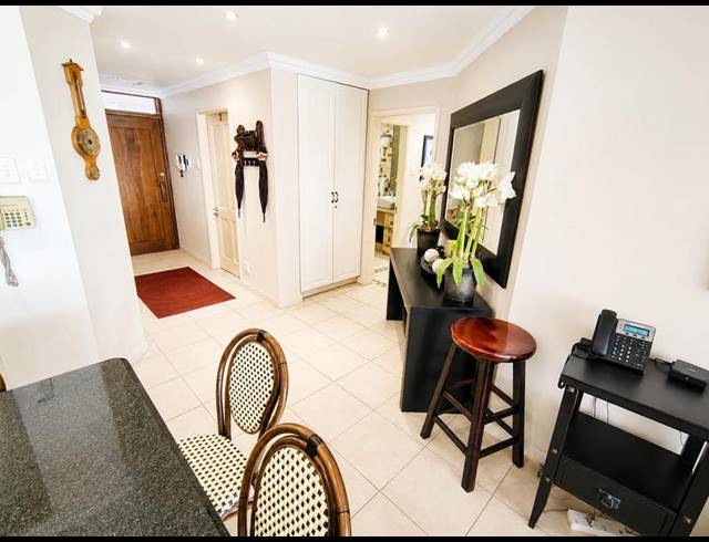 2 BEDROOM APARTMENT FOR SALE IN UMHLANGA CENTRAL